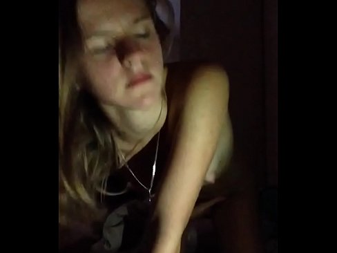❤️ Djevojka masturbira i svršava Tvrdi porno u pornografiji bs.trysex.ru ❌